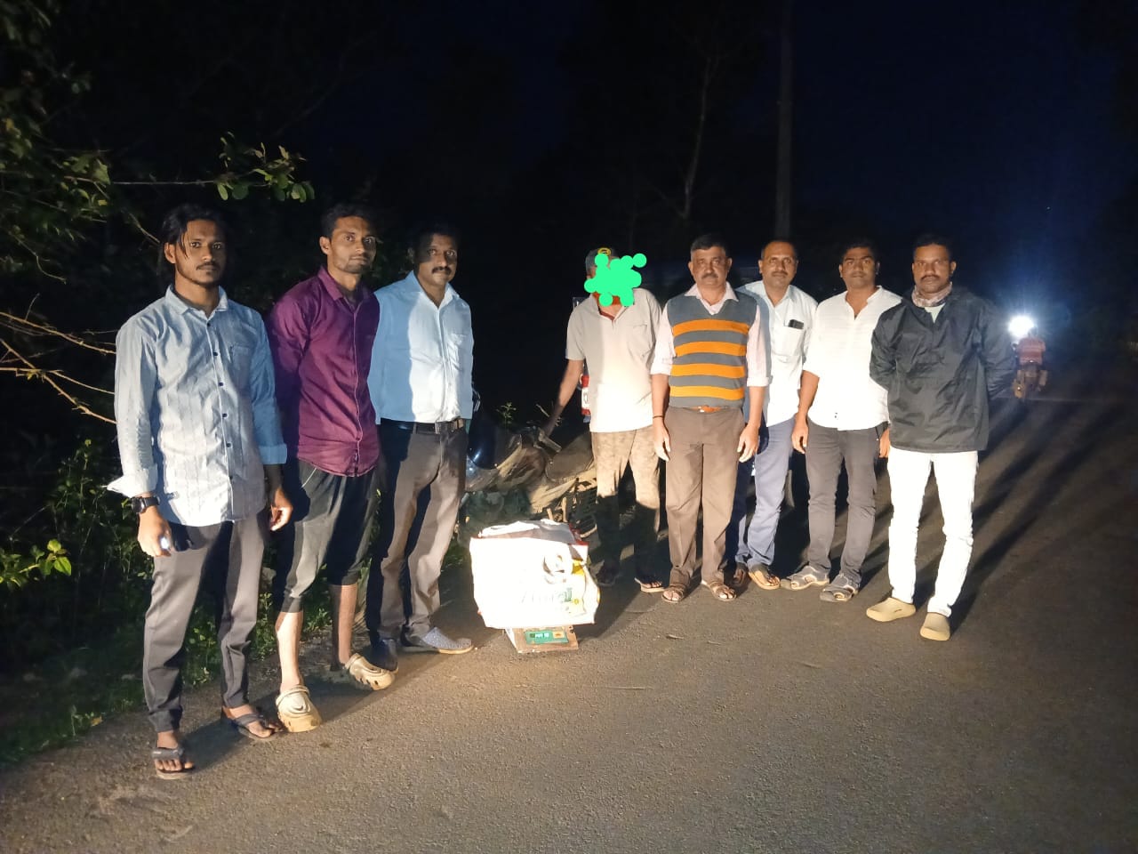 RIPPONPET NEWS:ಶ್ರೀಗಂಧ ಕಳ್ಳ ಸಾಗಾಣಿಕೆ : ದ್ವಿಚಕ್ರ ವಾಹನ ಸಹಿತ ಆರೋಪಿ ಬಂಧನ..
